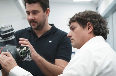 Andreas Spenninger and Leonardo Martinez from Agile Robots